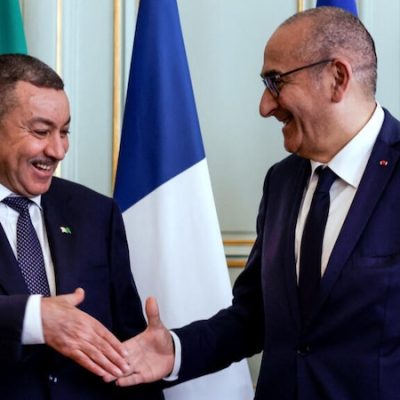 En vertu de quoi le fils du ministre algérien de l’Intérieur serait-il régularisé ?