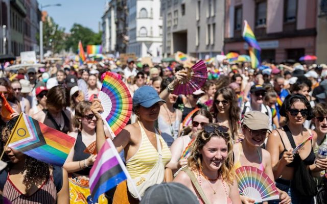 Canicule : la préfecture de police de Paris demande l’annulation de la marche des fiertés et du festival Solidays, sous peine d’interdiction