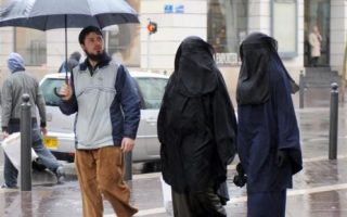 Immigration : le problème est moins le nombre que la non intégration à cause de l&rsquo;islamisme