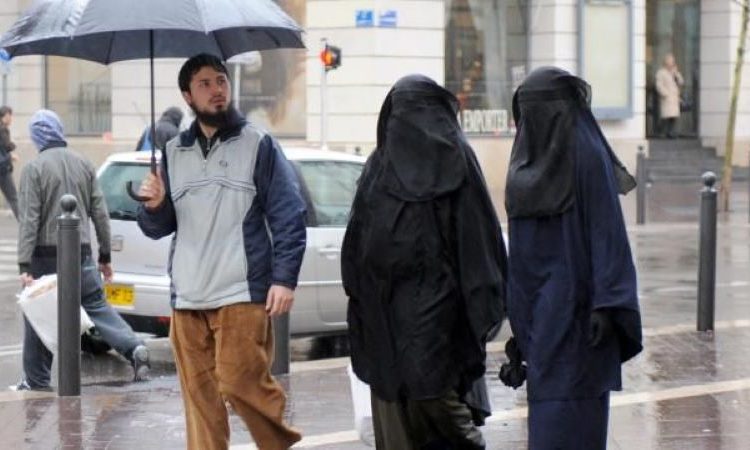 Immigration : le problème est moins le nombre que la non intégration à cause de l&rsquo;islamisme