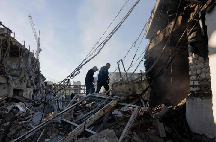 Guerre en Ukraine : Au moins 18 morts dans une attaque russe massive