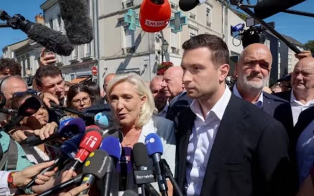 Présidentielle 2027 : la Cour de cassation « pourrait » se prononcer « au plus tard début avril 2027 » sur le pourvoi de Marine Le Pen