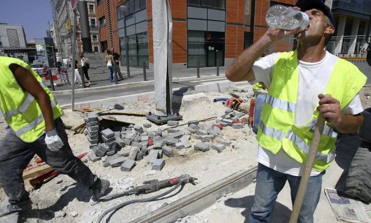 Canicule : la surmortalité frappe aussi les 45-64 ans
