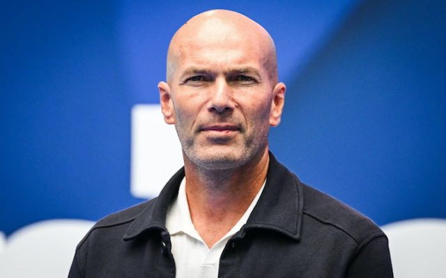 L&rsquo;arrivée de Zidane à la tête de l&rsquo;équipe de France devrait être officialisée mardi