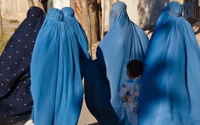 Cinq ans après le retour des talibans au pouvoir à Kaboul : les femmes afghanes vivent l’enfer au quotidien 