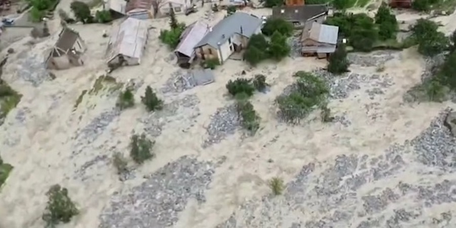 Inondations meurtrières au Népal et au Tibet : au moins quatre Français portés disparus, des centaines de personnes recherchées