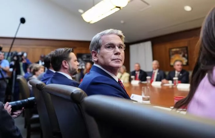 Washington menace l’Iran d’un isolement économique « jamais vu », loin des promesses d’accord sur Ormuz