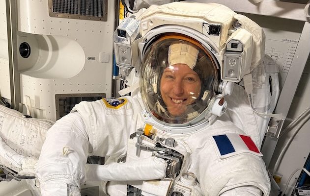 Sortie dans l’espace de l’astronaute Sophie Adenot : « une fierté française » et « un horizon pour les petites filles », selon Macron
