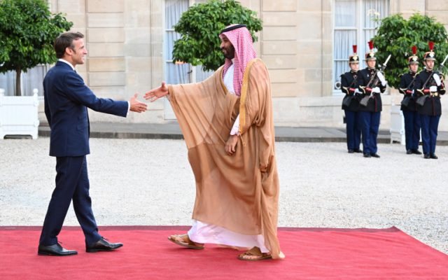Visite à Paris de Mohammed ben Salman : l&rsquo;argent saoudien est le bienvenu en France semble dire l&rsquo;Elysée