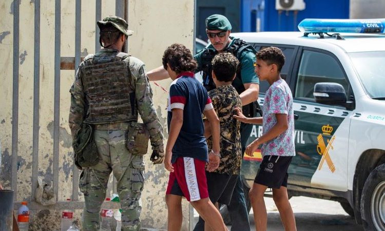Crise migratoire à Ceuta : prise en charge compliquée de 1 100 mineurs