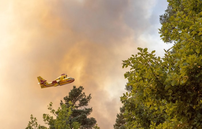 Incendies : 370 hectares brûlés dans la Drôme, 17 départements en vigilance orange pour un risque « élevé »