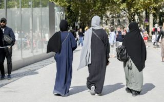 Aux origines du voile islamique