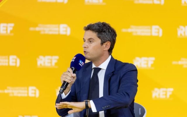 La dissolution a « contribué à quasiment flinguer l&rsquo;économie française », estime Gabriel Attal