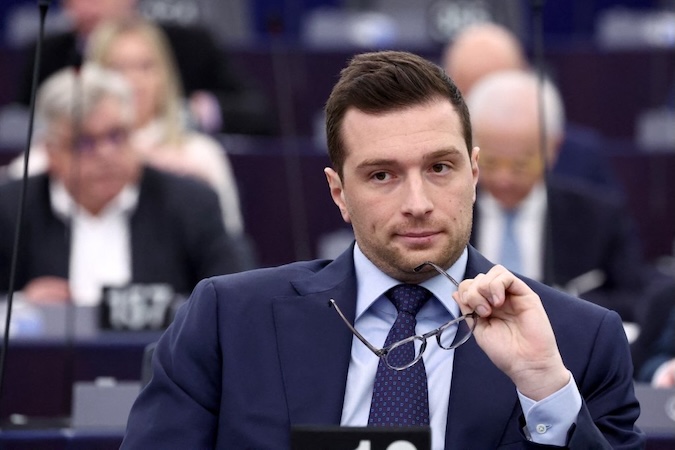 Mediapart attribue à Jordan Bardella des écrits antisémites, le président du RN dénonce des « faux grossiers »