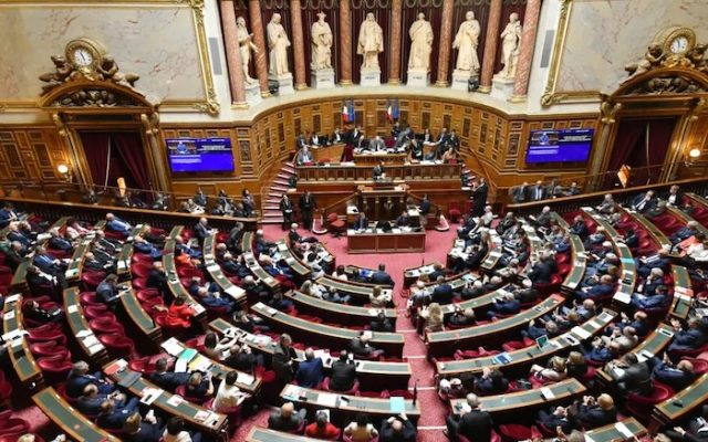 Les grands électeurs se rendent aux urnes dimanche : derrière les élections sénatoriales 2026, l’ombre de la présidentielle 2027
