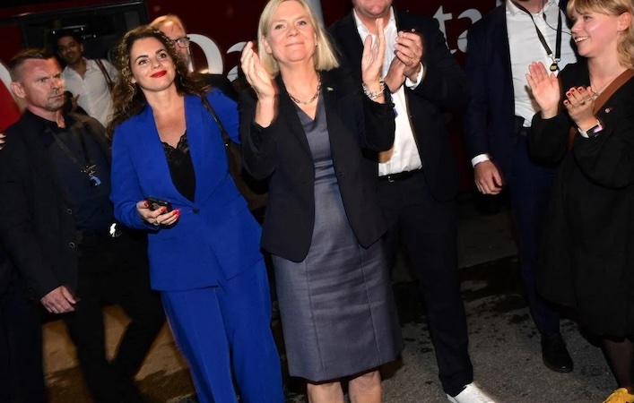 Suède : la gauche remporte de justesse les élections législatives, le premier ministre Ulf Kristersson annonce sa démission