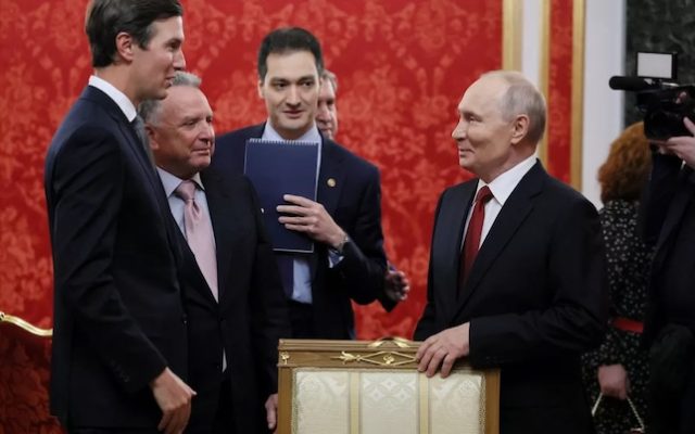 Guerre en Ukraine : après une rencontre avec Poutine à Moscou, les émissaires de Trump attendus à Kiev pour la première fois