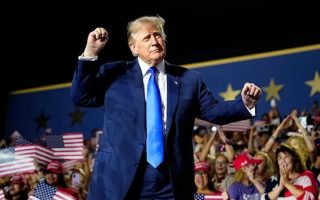 Flambée des cours du pétrole : Aux Etats-Unis, l’inflation atteint 3,7 % en septembre, un obstacle pour Donald Trump à l’approche des midterms