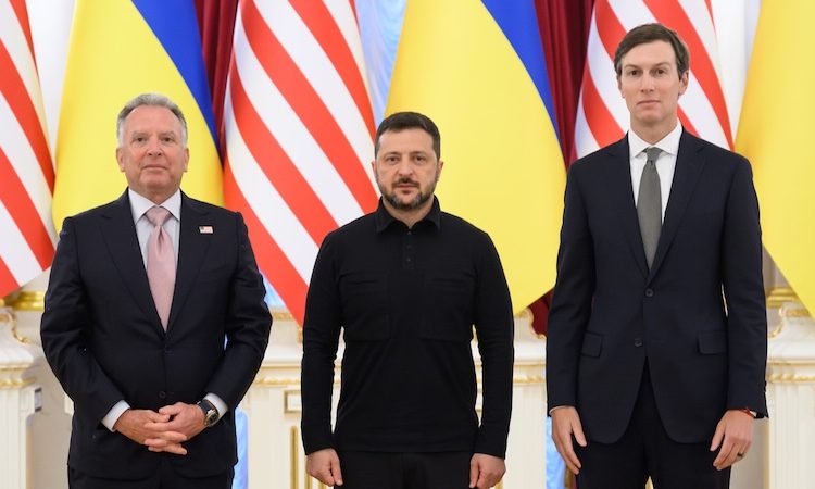 Guerre en Ukraine : Donald Trump doit appeler Vladimir Poutine puis Volodymyr Zelensky, après la visite des émissaires américains à Kiev et Moscou