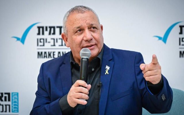 Un ancien chef d&rsquo;état-major de l&rsquo;armée israélienne affirme que le bureau de Netanyahou a été alerté trois heures avant les attaques du Hamas le 7 octobre 2023