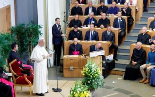 Le pape rencontre de nouveaux baptisés : « Je suis dans une paroisse hyper vivante »