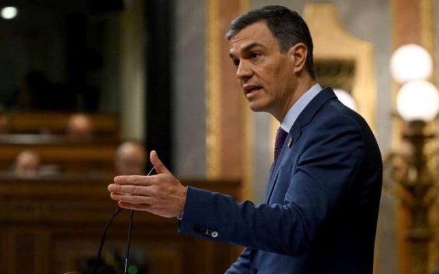 Ceuta : un naufrage pour Pedro Sánchez qui s&rsquo;accroche à son rocher en persistant à minimiser l&rsquo;affaire et louer la gestion de la crise par son gouvernement