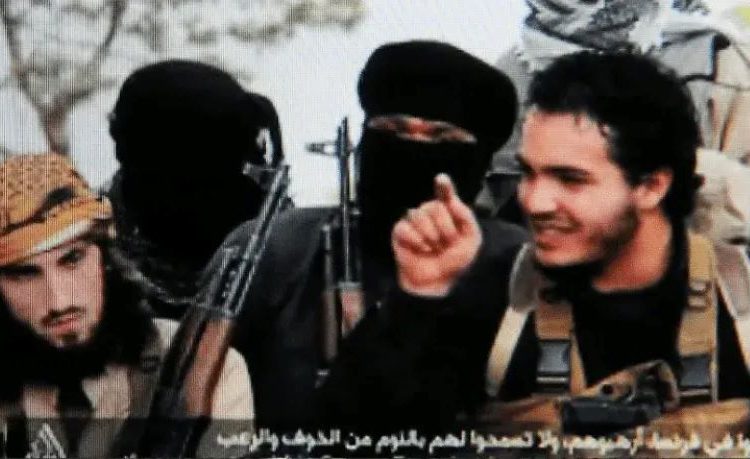 Accusé d&rsquo;avoir été un bourreau de Daech : le terroriste islamiste français Othman Garrido condamné à 30 ans de prison