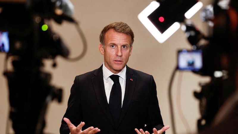 Macron annonce une réunion jeudi avec le renseignement et des ministres pour dresser un «compte rendu» sur les violences du 17 octobre et fustige les commentaires « stupides de dirigeants étrangers »