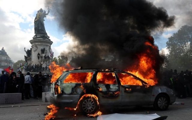 Des scènes de guérilla urbaine et des pillages à la chaîne : de Paris à Marseille, des hordes d&rsquo;ultragauche qui agressent, pillent et volent
