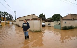 Inondations dans le sud de la France : un homme de 75 ans a été emporté par les eaux à Saint-Mitre-les-Remparts et son corps a été retrouvé à Istres