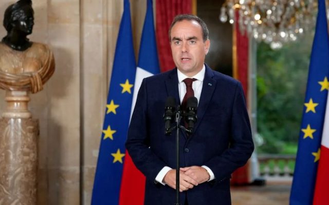 Crise des lycées : Lecornu veut gagner du temps et promet des décisions pour fin octobre